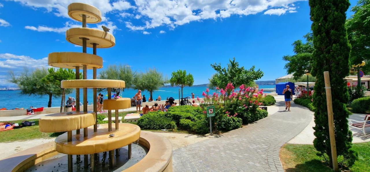 Sunny Holiday House With Pool Kaštela المظهر الخارجي الصورة